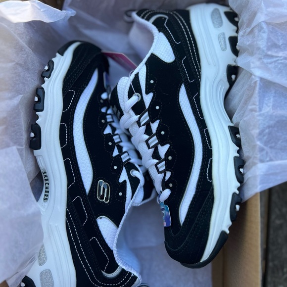NIB Skechers D'Lites Biggest Fan Black White Chunky Sneakers Womens Size 7